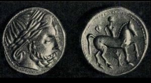 Read more about the article Misteriosul tezaur dacic de la Şilindia, vechi de 2.300 de ani: 729 de monede de argint pur, cu chipul lui Zeus